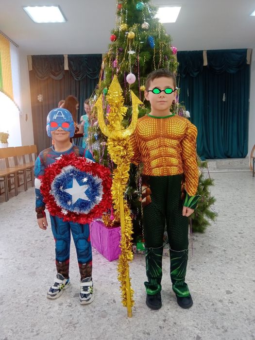 Яркие Новогодние костюмы