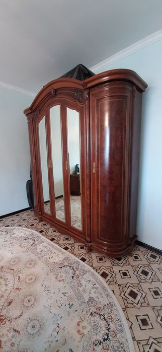 Спальный гарнитур