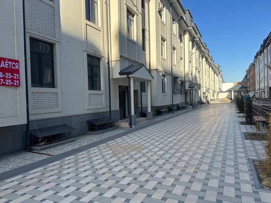 5 xonali kvartira sotiladi