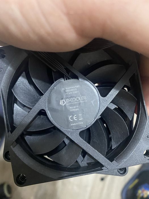 Продаю ID-Cooling NO-8010 80mm 3000 об/мин