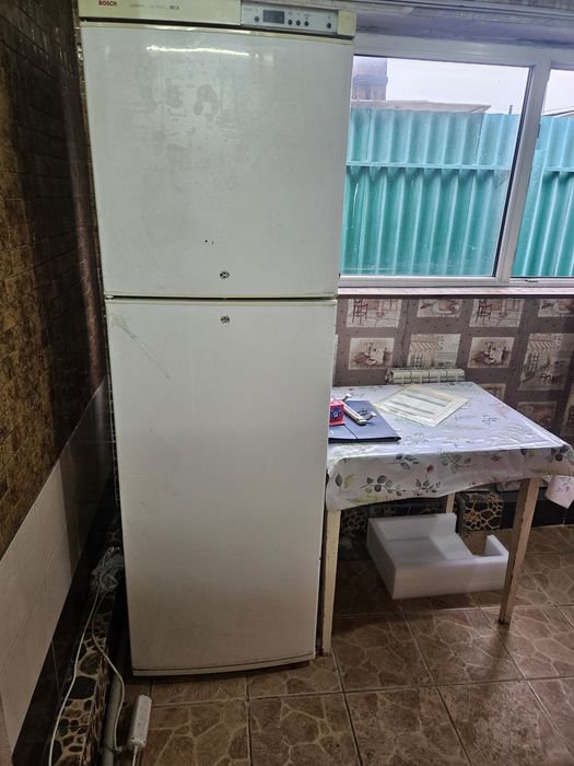 Продам Холодильник б/у