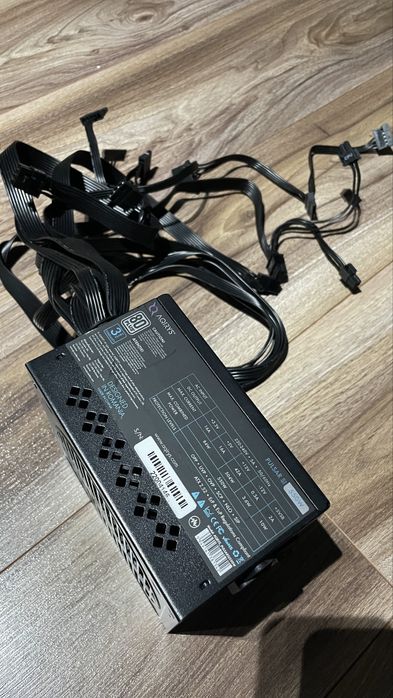 Sursa Aqirys Pulsar SI 550W 80plus