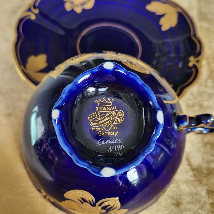 Антикварная чайная пара