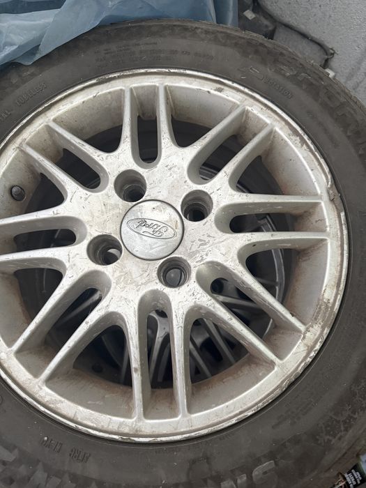 Джанти за Форд с гуми 196/60/15