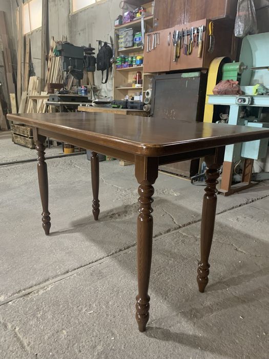 Продам стол дерево лиственица