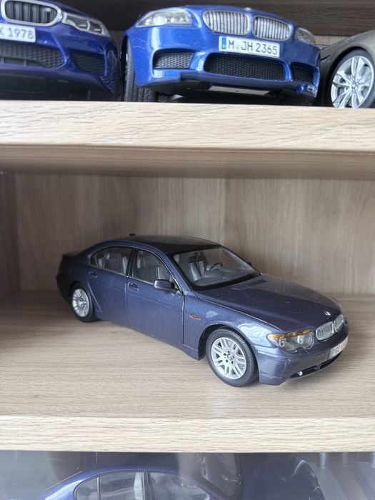 Колекционерски модел BMW 745i E65 Kyosho 3бр 1:18