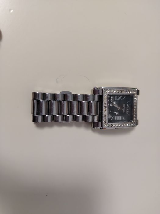 Ceas damă marca Anyma