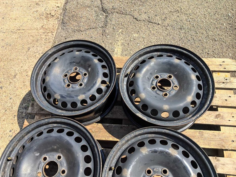 16 цола 5 х 108 мм Форд Мондео / Ес макс / Куга - 14 мм шпилки !