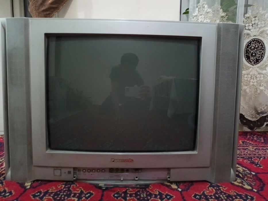 Продаеться телевизор Panasonic