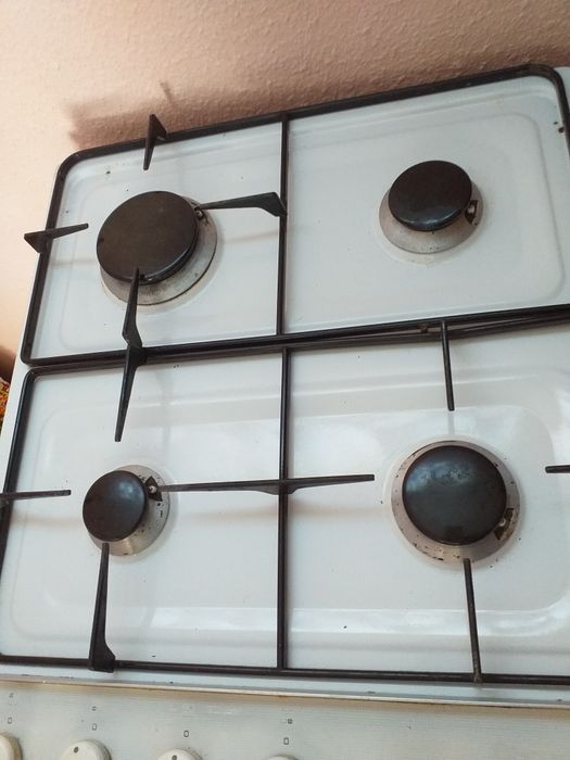 Aragaz placa , culoare alba