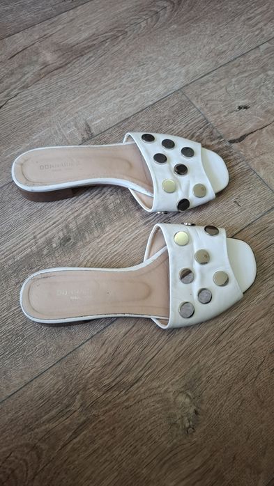 Чехли много леки