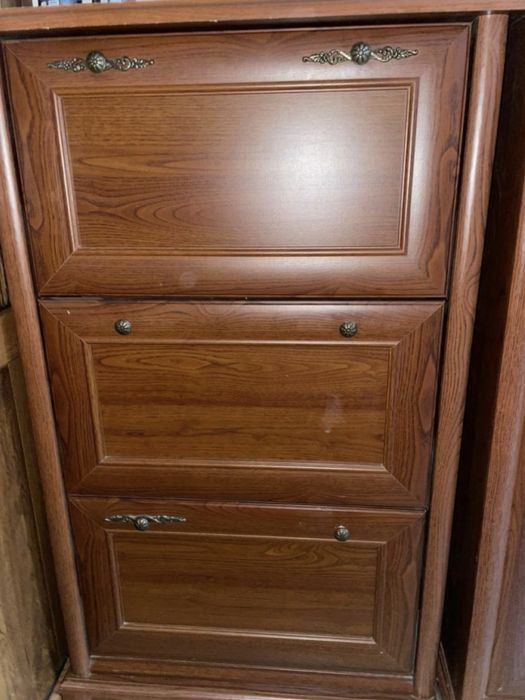 Продам прихожая и обувница