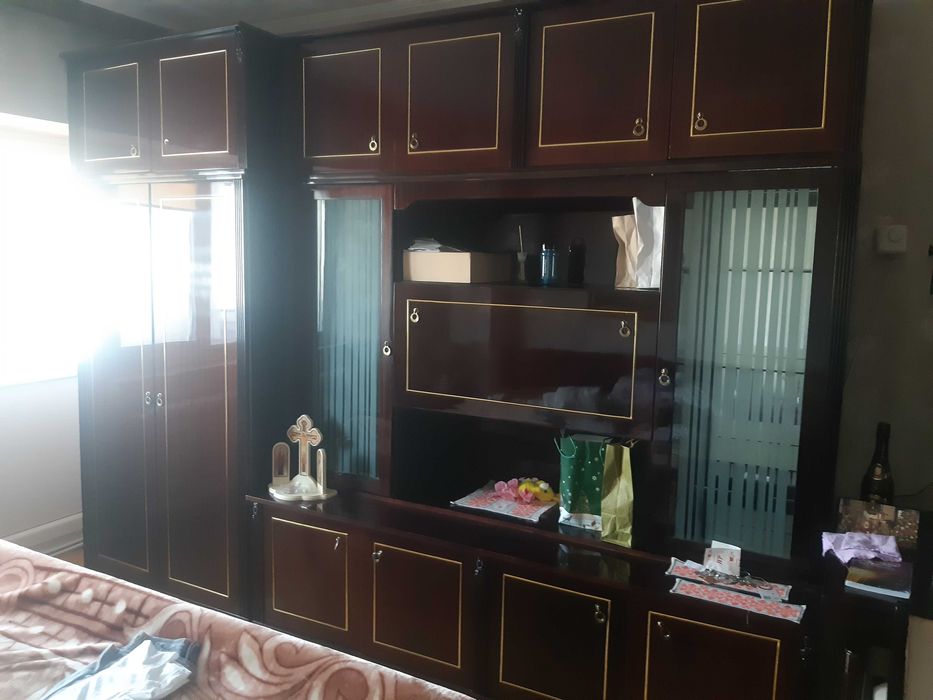 Mobilier in stare bună