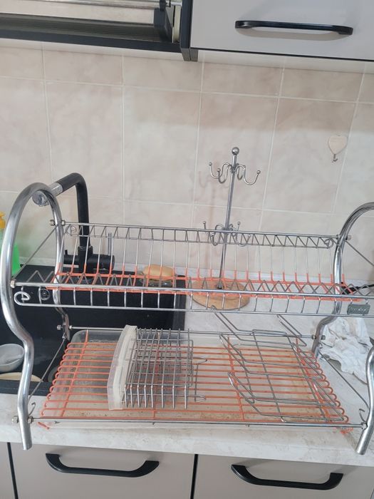 Продаётся сушилка для посуды б/у.