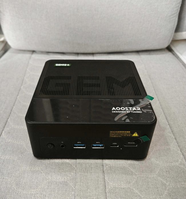 Mini PC Ryzen 8845HS 16GB DDR5