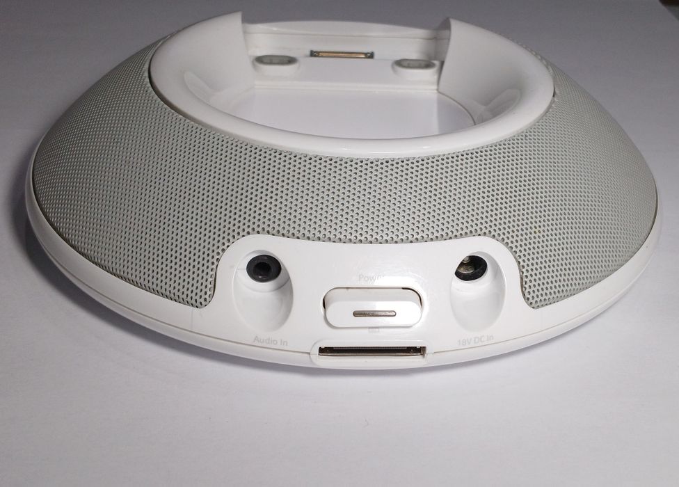 JBL On Stage boxa/docking