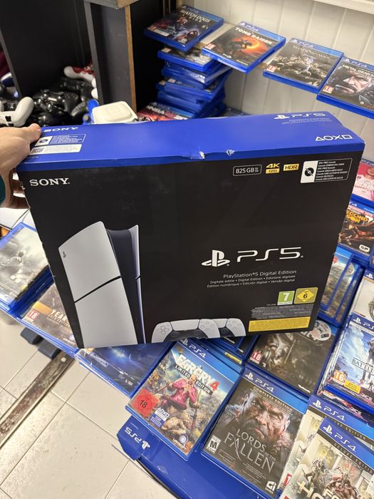 PlayStation 5 Digital Edition nou sigilat accept schimb PS4 Pro