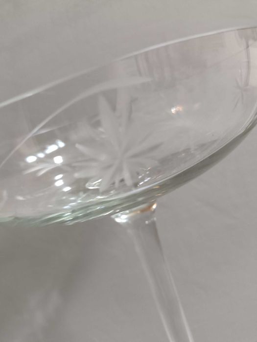 Стеклянная фруктовница конфетница