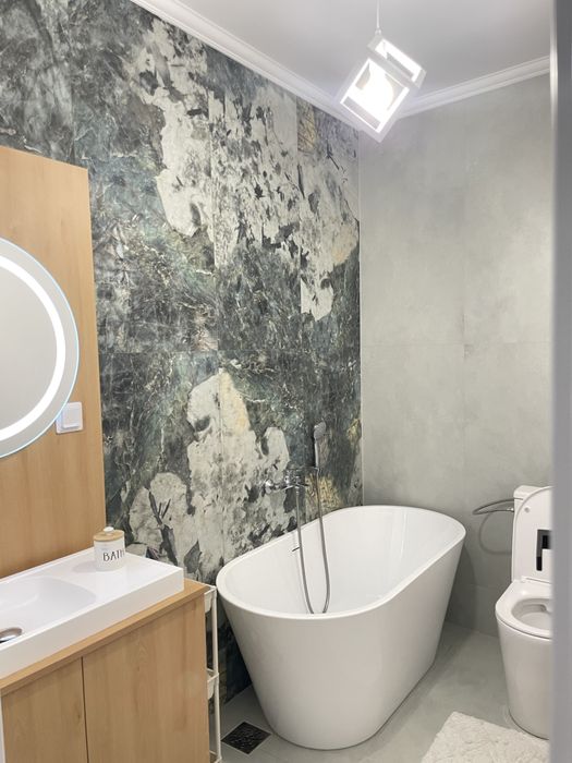 Pers.Fizica vand apartament cu 3 camere Zona Ira