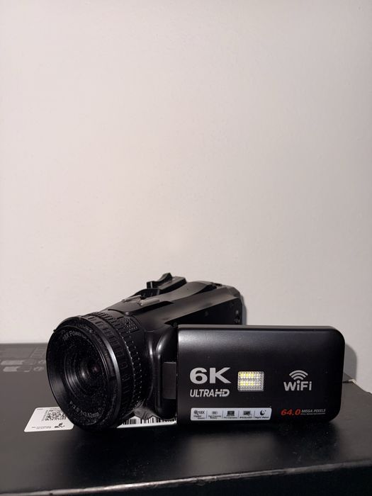 Cameră video 6K Ultra HD 64MP WiFi + Microfon + Telecomandă | NEFOLOSITĂ