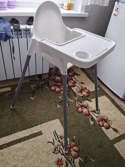 Продам детский стульчик для кормления.