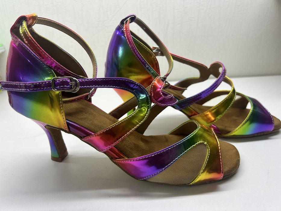 Бальные туфли для танцев