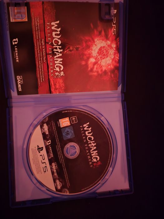 Wuchang fallen feathers