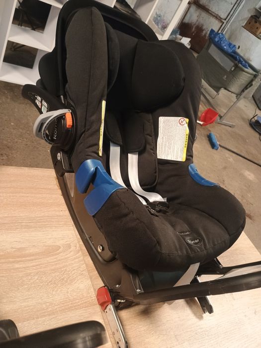 Britax Römer Baby-Safe Plus SHR II + 2 ISOFIX бази