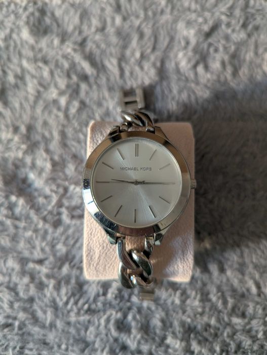 Ceas de dama Michael Kors Slim Runway