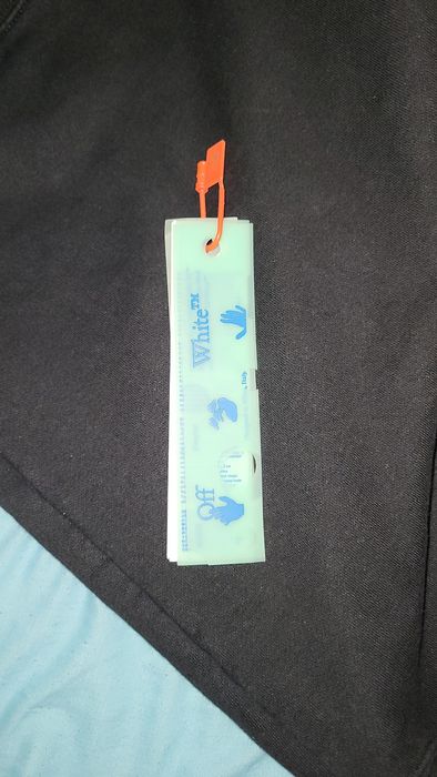 Bluza off white neagra