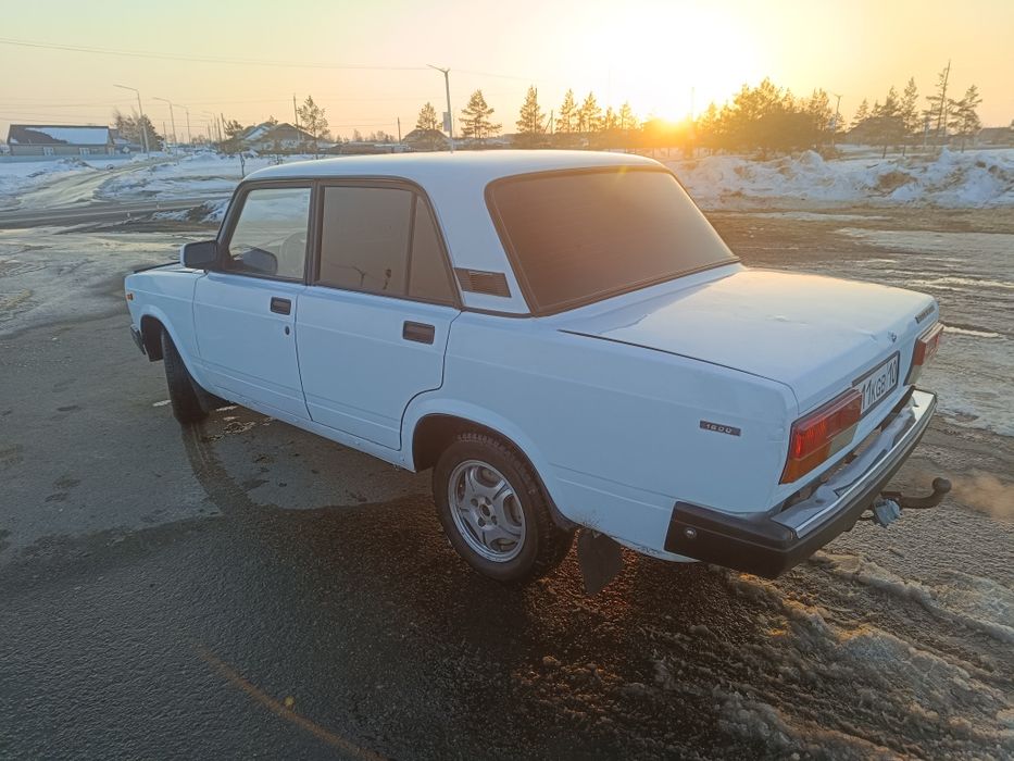 Продам автомобиль ваз 2107