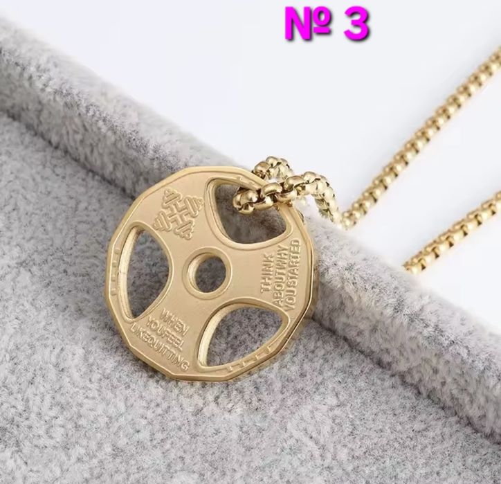 Фитнес/Спортно колие от медицинска  сплав с дъмбели , гири и дискове