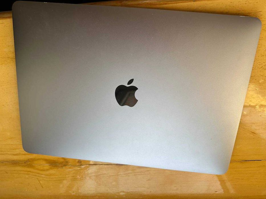 MacBook Air (Retina, 13-inch, 2019)