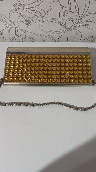 Продам сумочку в отличном  состояний