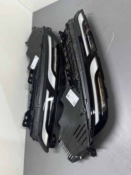 Far Bmw seria 7 G70 Led Stanga dreapta 9450080 9450079