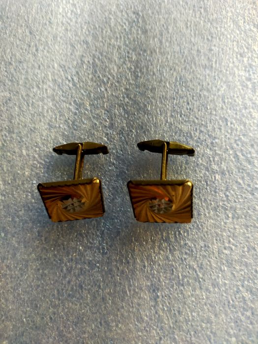 Продам- запонки.