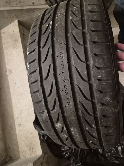 2 бр.Летни гуми 19 235/35