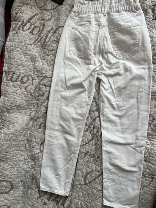 Бели дънки Pull&bear