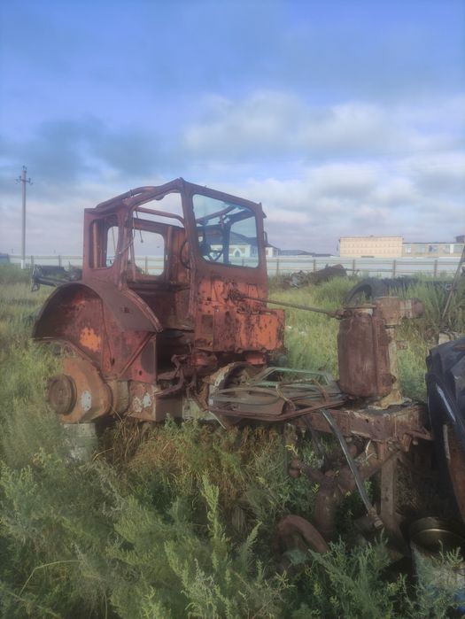 Продам два трактора т-40