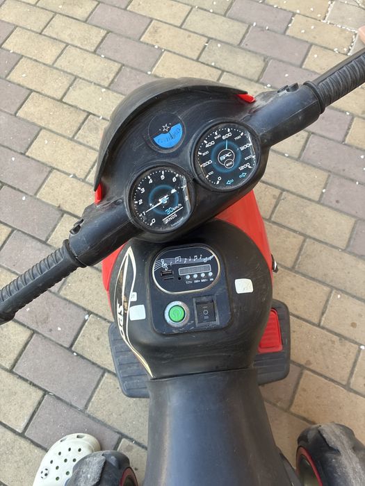 Vand motocicleta electrica pentru copii