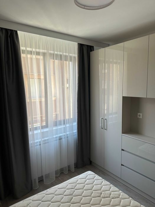 Дава се под наем Тристаен апартамент в Търговище, Център - 82 кв.м за 433.5 € - Снимка #14