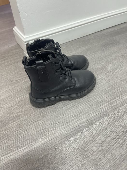 Веченние ботинки черные 34рр