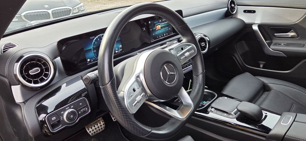 Mercedes Cla 250 e  hibrid AMG line