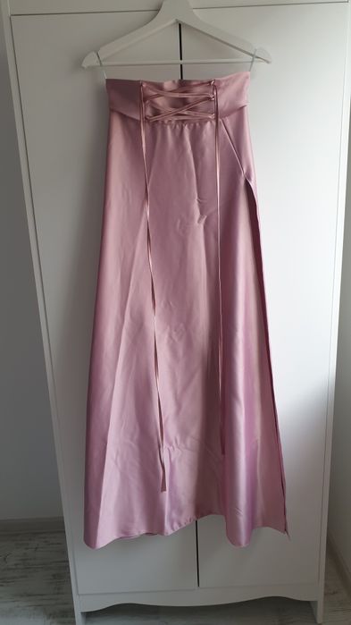 Vând fustă lungă elegantă