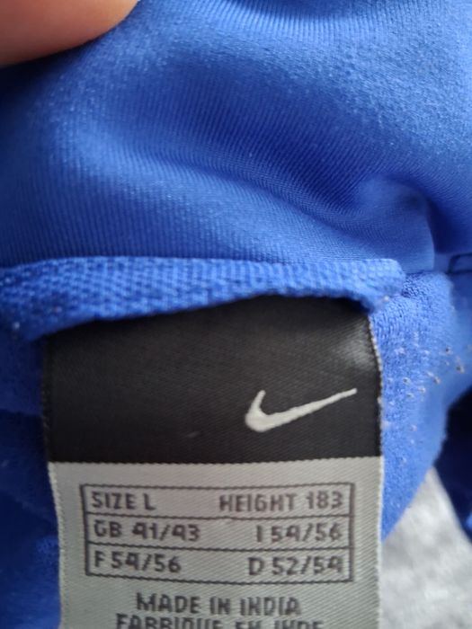Foita Nike L toamnă