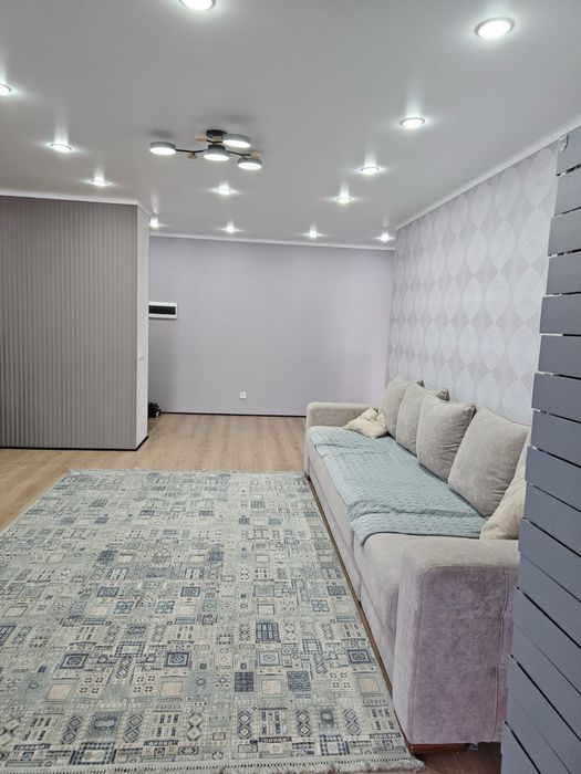 Евро 3 комн, 6/9, жк 8 квартал.