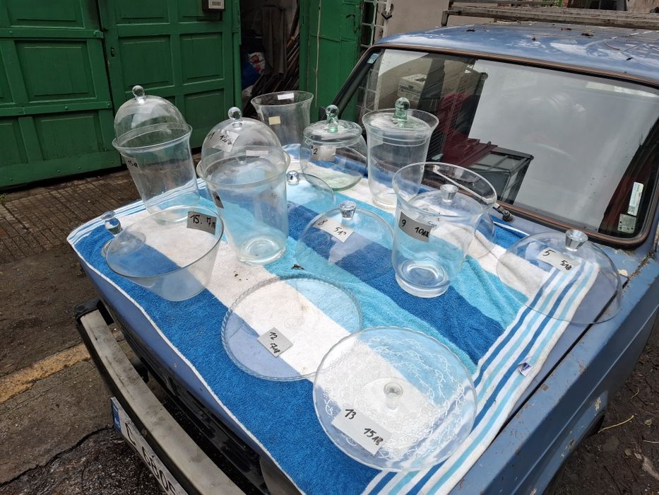 Стъклени съдове и прибори