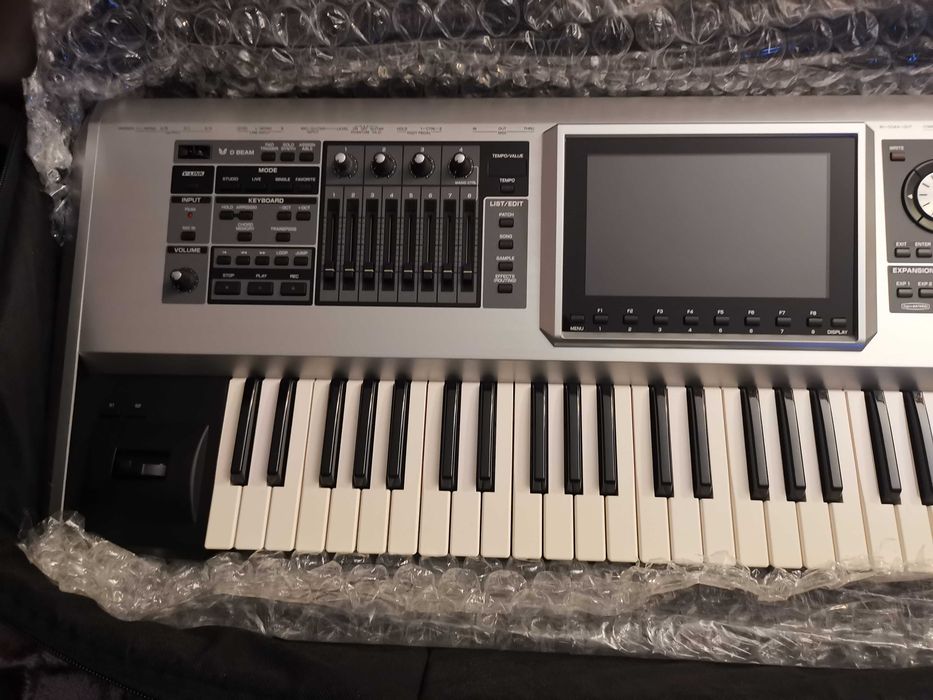 DAW Roland Fantom G6 – Impecabil 10/10 | Husă Thomann + Adaptor 220V | Studio Only