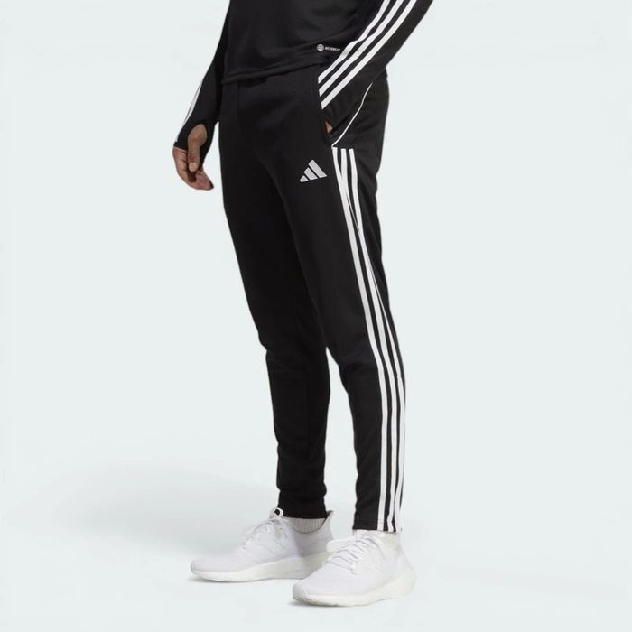 Оригинално мъжко долнище Adidas AeroReady