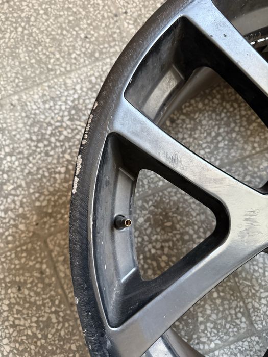 Продавам  Коплект Гуми с Джанти 22